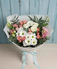 Букет цветов из:  Розы, Лизиантусы и Хризантемы в Новодмитриевской