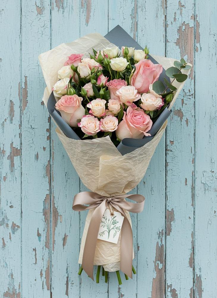 Букет цветов из: Розы в Новодмитриевской