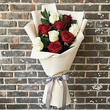 Букет цветов из:  Розы в Новодмитриевской