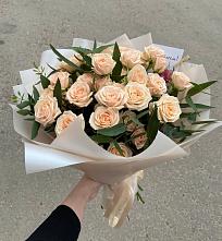 Букет Кремовые розы Латте в Новодмитриевской