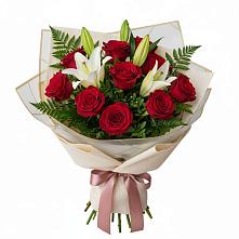 Букет высокая поэзия в Новодмитриевской Букет цветов из:  Лилии и Розы в Новодмитриевской