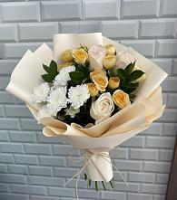 Букет цветочный вальс в Новодмитриевской Букет цветов из:  Розы и Хризантемы в Новодмитриевской