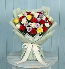 Букет цветов из:  Розы в Новодмитриевской