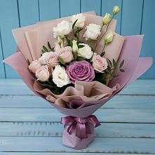 Букет Легкое дыхание в Новодмитриевской Букет цветов из:  Розы и Лизиантусы в Новодмитриевской
