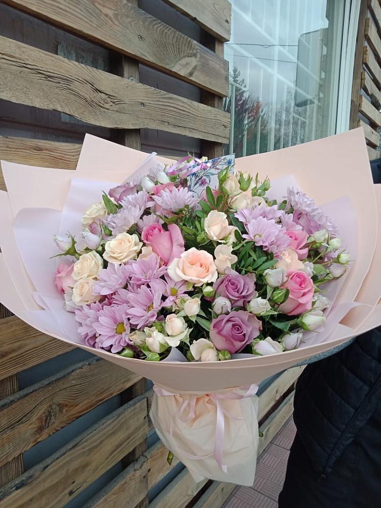 Букет цветов из: Розы и Хризантемы в Новодмитриевской