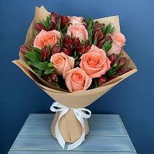 Букет Сплетённые любовью в Новодмитриевской Букет цветов из:  Розы и Альстромерии в Новодмитриевской