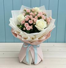 Букет цветов из:  Розы в Новодмитриевской