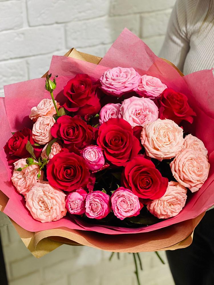 Букет Великолепный в Новодмитриевской Букет цветов из: Розы в Новодмитриевской