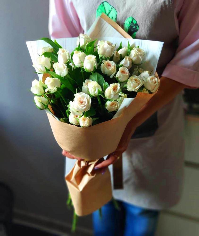 Букет цветов из: Розы в Новодмитриевской