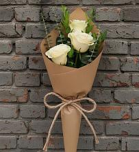 Букет из 3 роз в Новодмитриевской Букет цветов из:  Розы в Новодмитриевской