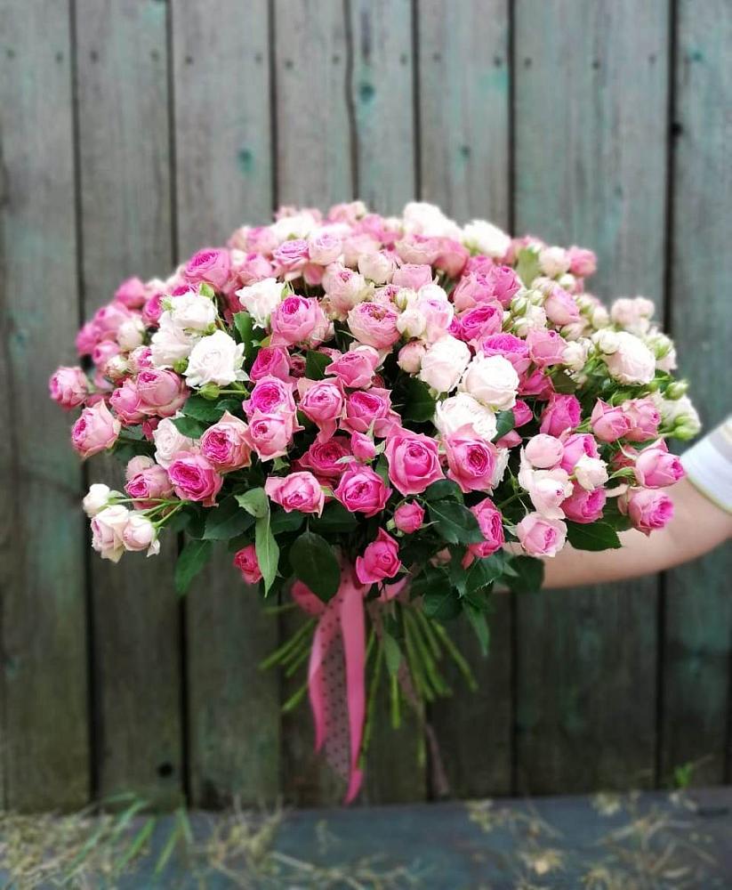 Розовые кустовые розы Натали и Лав Лидия в Новодмитриевской Букет Розовые кустовые розы Натали и Лав Лидия в Новодмитриевской